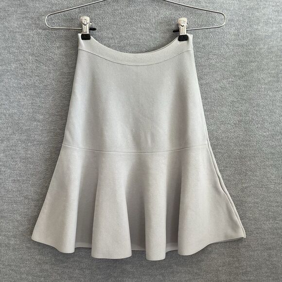 BCBG Amilya Flounce Sweater Mini Skirt Size XXS Skater Bodycon Tenniscore Preppy - Picture 2 of 10